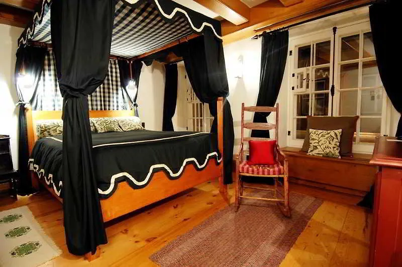 Auberge Saint-Antoine Quebec City