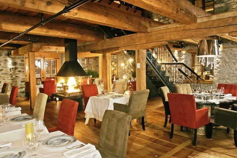**** Inn Auberge Saint-Antoine Quebec City Canada